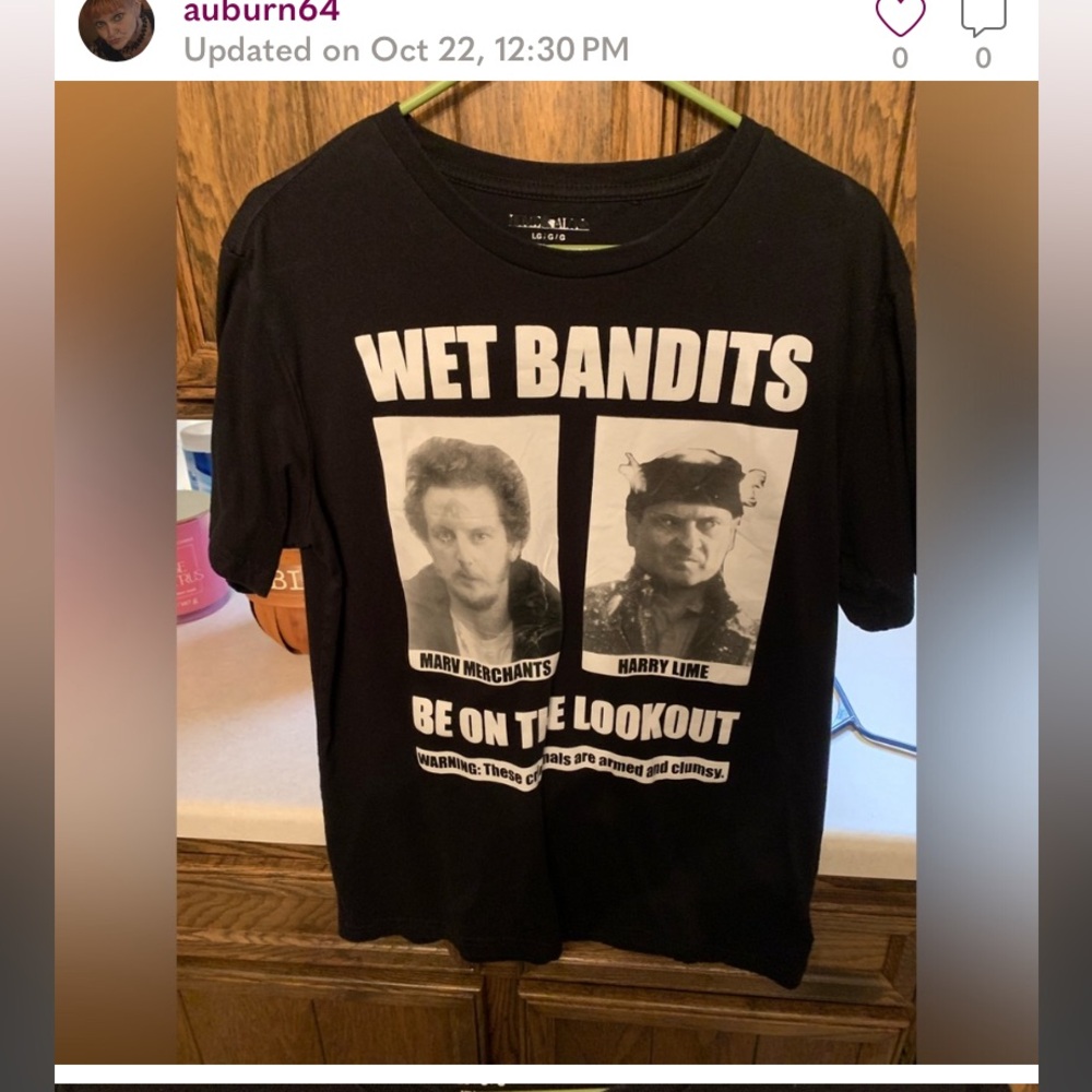 Lot of 2 Wet Bandits /Seasons greetings Star Wars Graphic Tees good condition